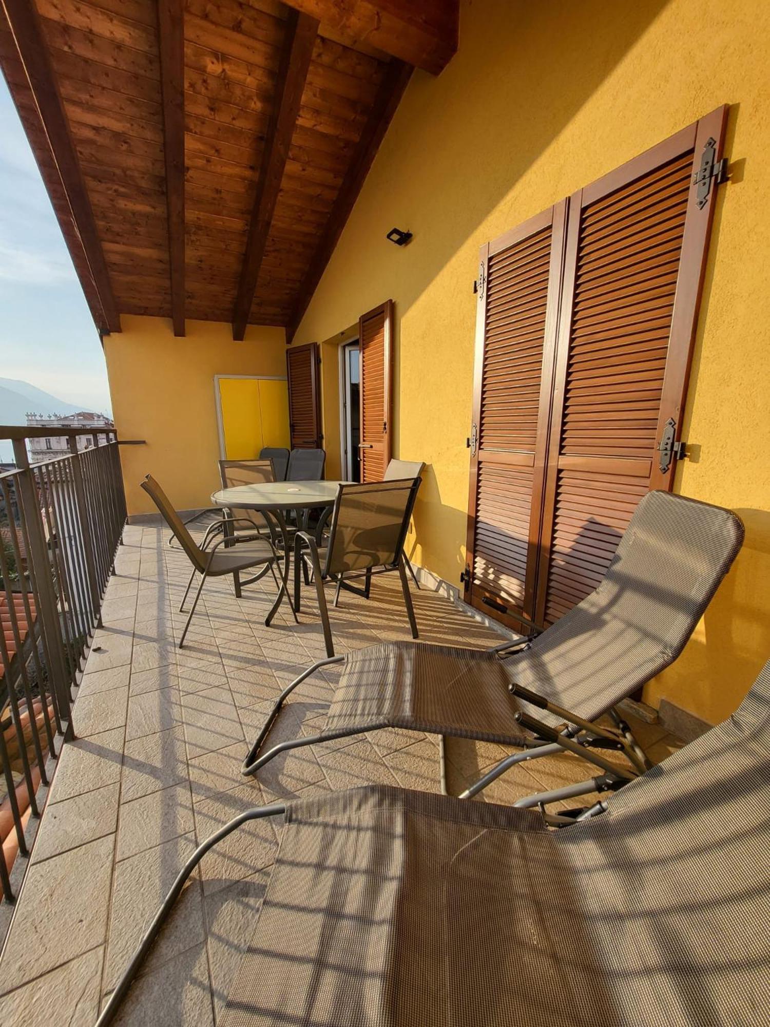Penthouse Federico With Lake View - Residenza Silvana Verbania Ngoại thất bức ảnh